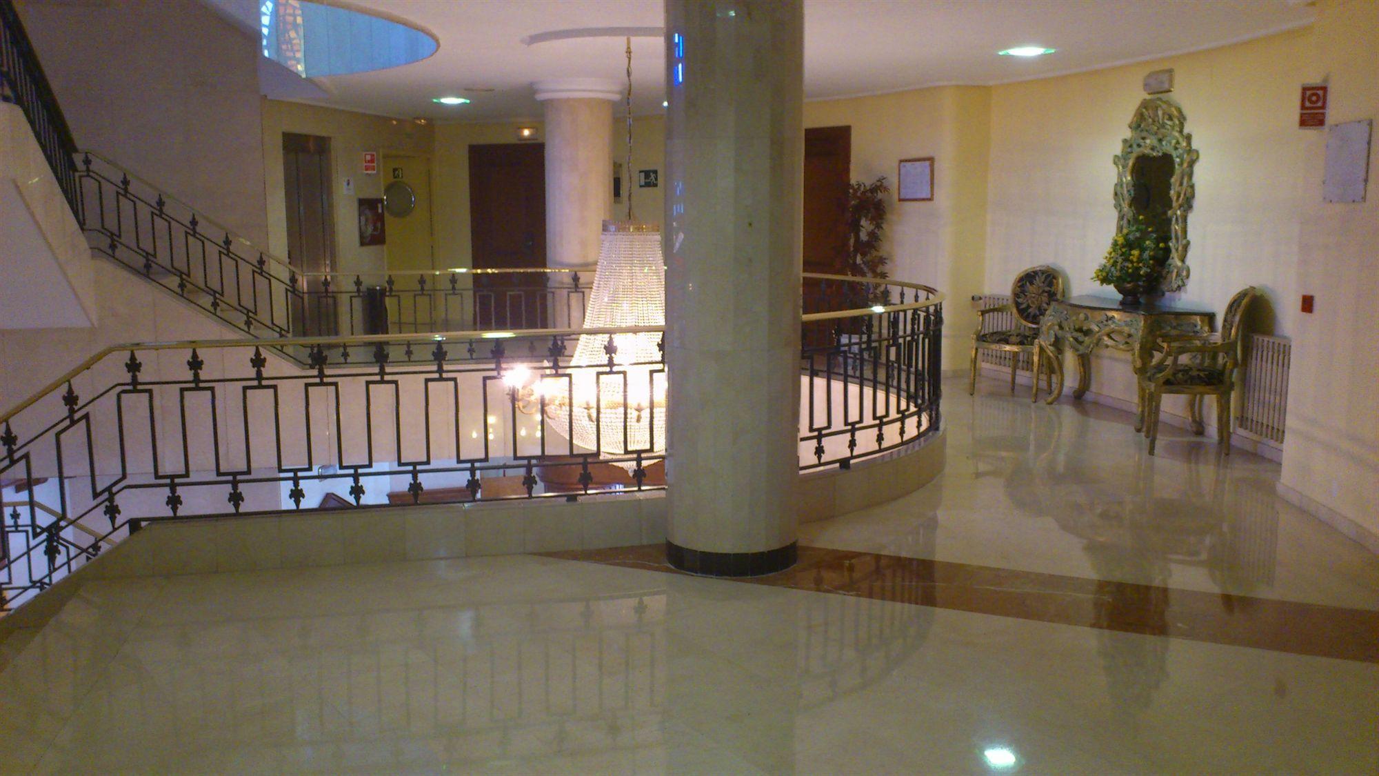 Exe Dona Carlota Hotell Ciudad Real Exteriör bild